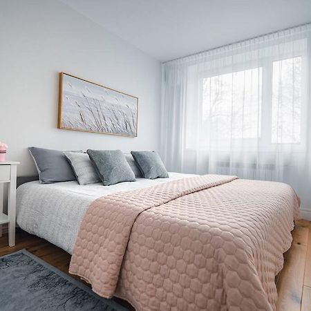 New Luxury 3Br Apartment In Old Town, Free Parking Hapsal Exteriör bild