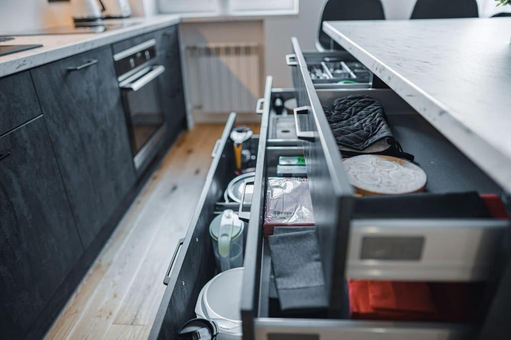 New Luxury 3Br Apartment In Old Town, Free Parking Hapsal Exteriör bild